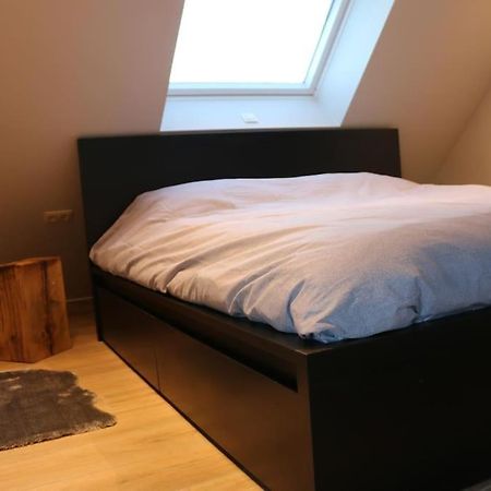 Momaison Charmant Landelijk Appartement Knesselare Exteriör bild