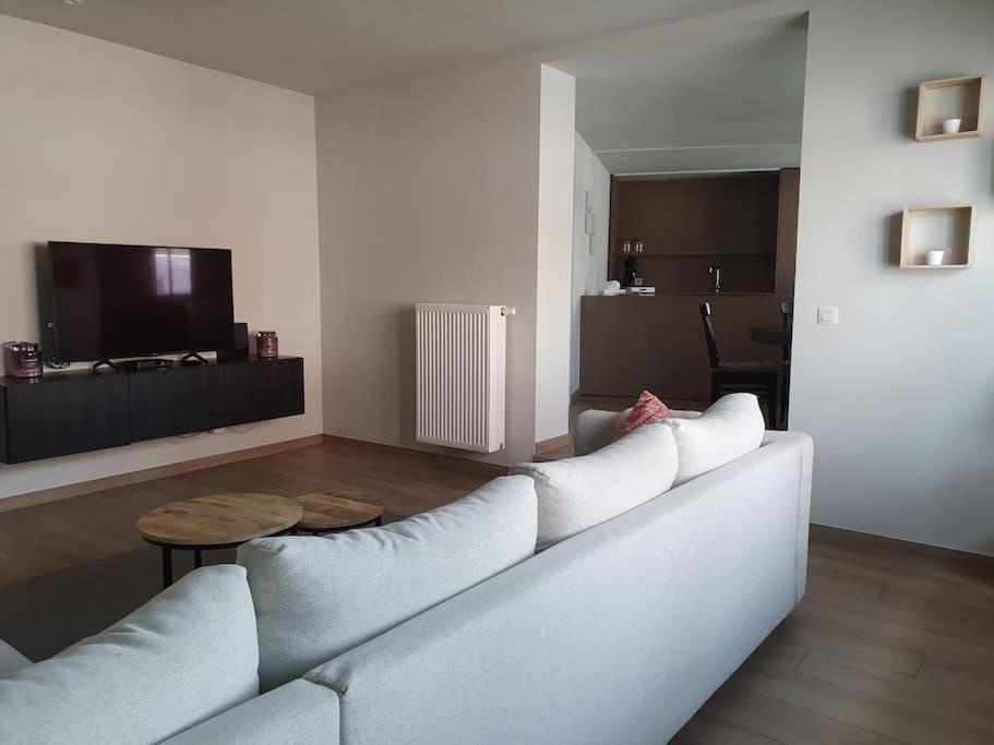 Momaison Charmant Landelijk Appartement Knesselare Exteriör bild