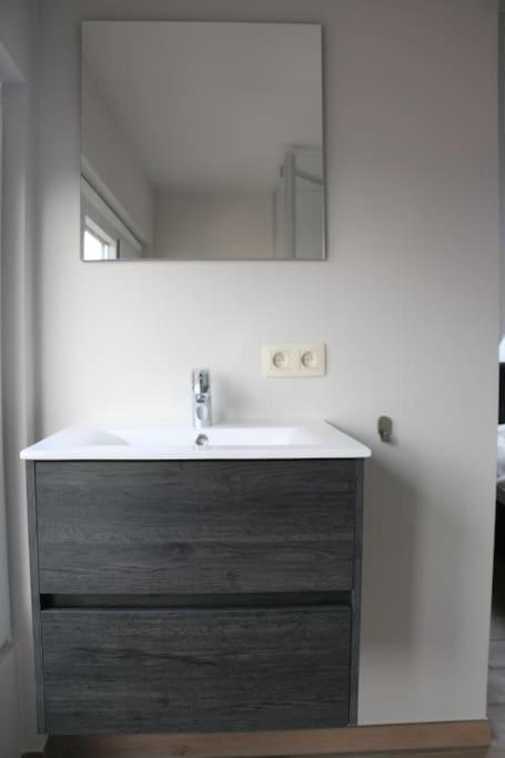 Momaison Charmant Landelijk Appartement Knesselare Exteriör bild